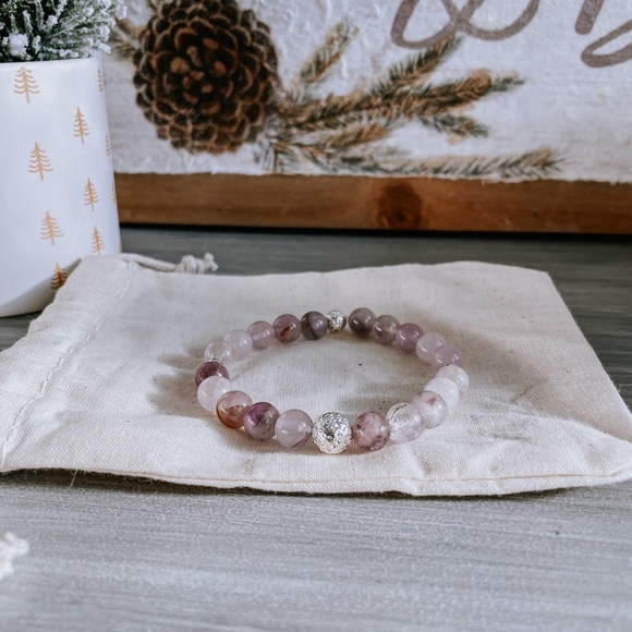 Lavender Amethyst Gemstone Bracelet - Picture 2 of 5